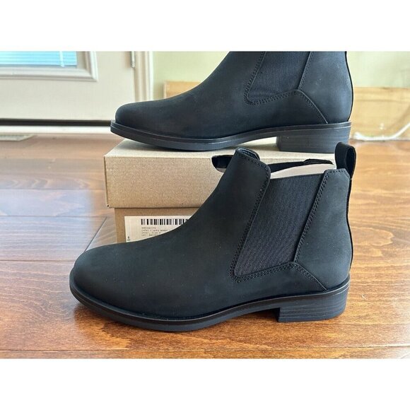 Clarks Women's 5.5 M Memi Top Ankle Boot Black Leather Slip On NEW - Picture 3 of 8